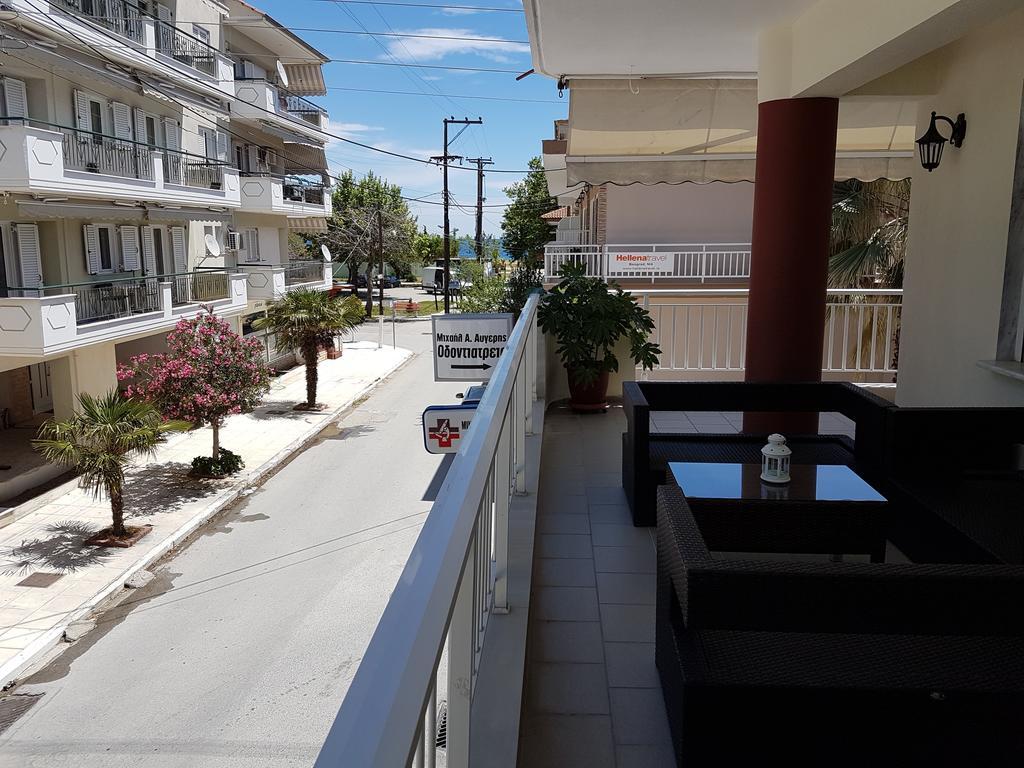 Bourlis Apartments Asproválta Ngoại thất bức ảnh