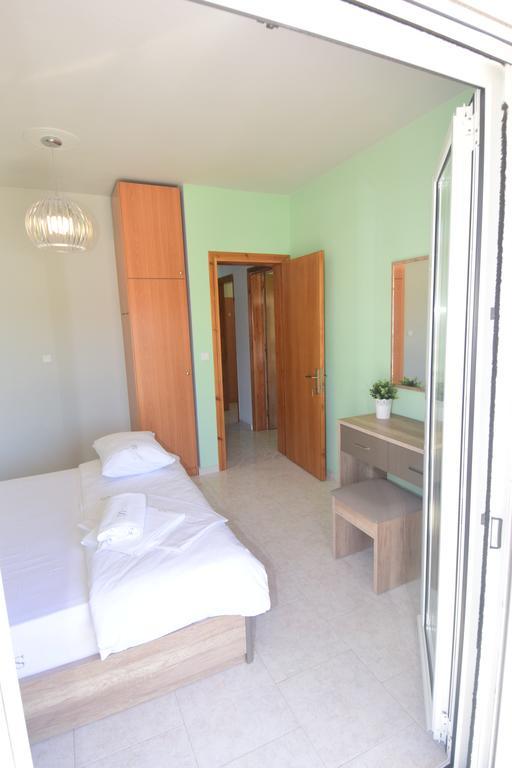 Bourlis Apartments Asproválta Ngoại thất bức ảnh