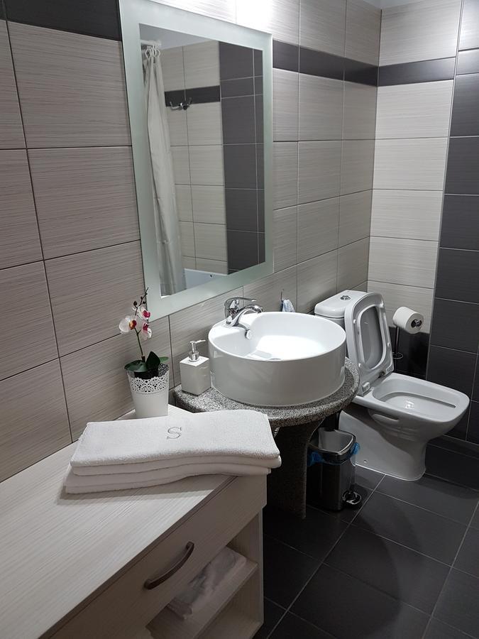 Bourlis Apartments Asproválta Ngoại thất bức ảnh